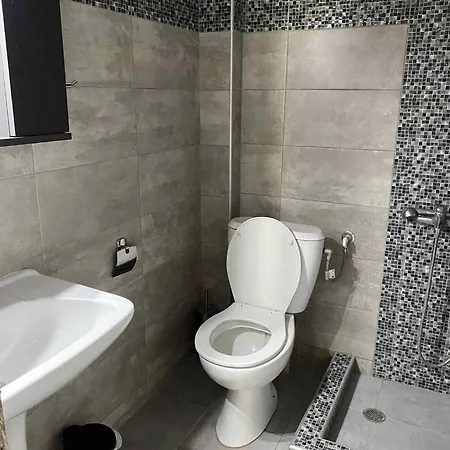 Theodοra Superior Guest house